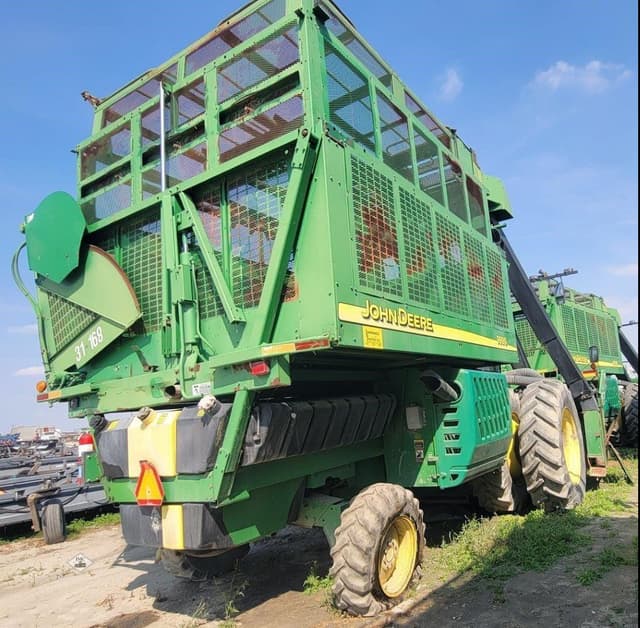 Image of John Deere 9996 equipment image 3