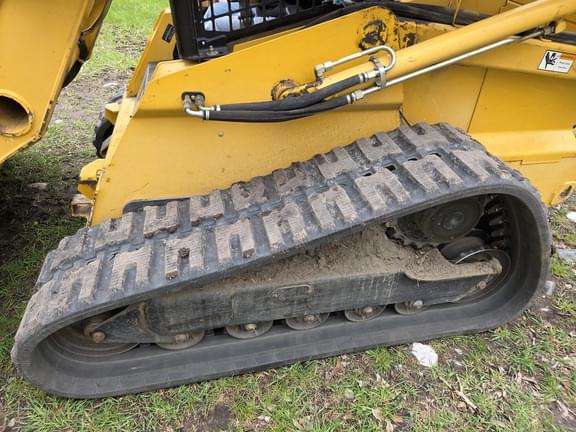 Image of John Deere CT332 equipment image 4