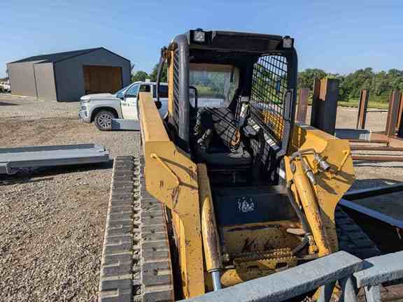 Image of John Deere CT332 equipment image 3