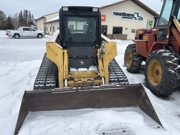 Image of John Deere CT332 equipment image 3
