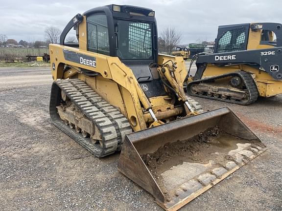 Image of John Deere CT332 equipment image 2