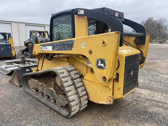 Image of John Deere CT332 equipment image 1