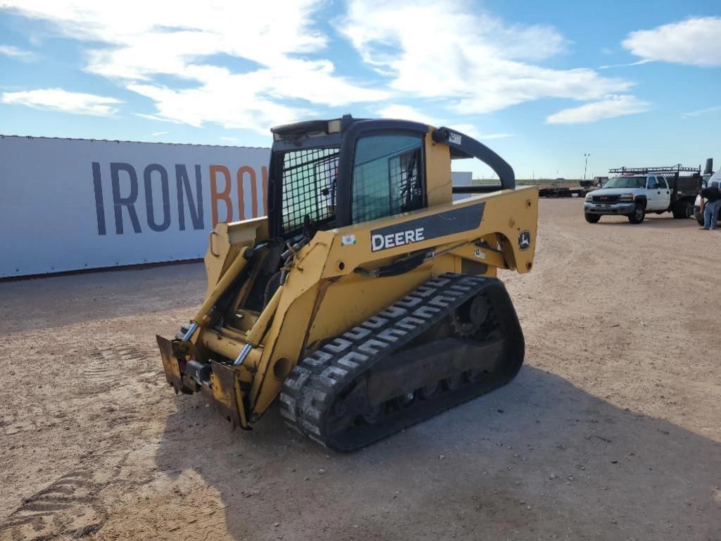 2007 John Deere CT332 Equipment Image0