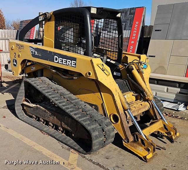 Image of John Deere CT332 equipment image 2