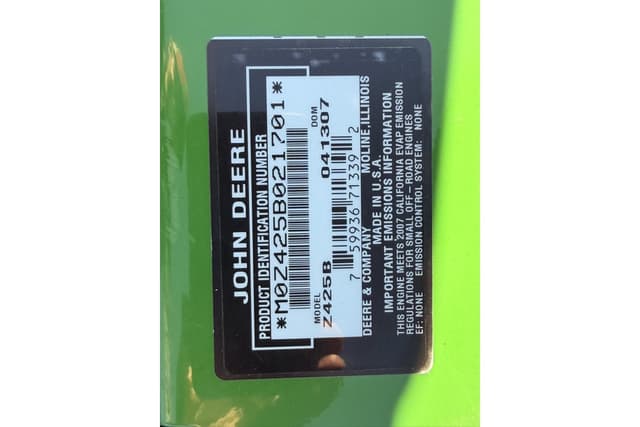 Image of John Deere Z425 equipment image 4