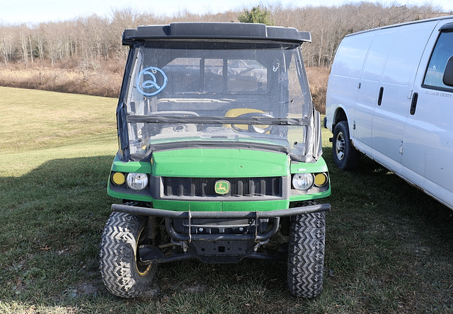 Image of John Deere Gator XUV 620i equipment image 1