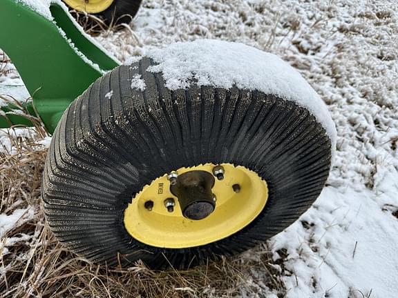 Image of John Deere HX15 equipment image 3