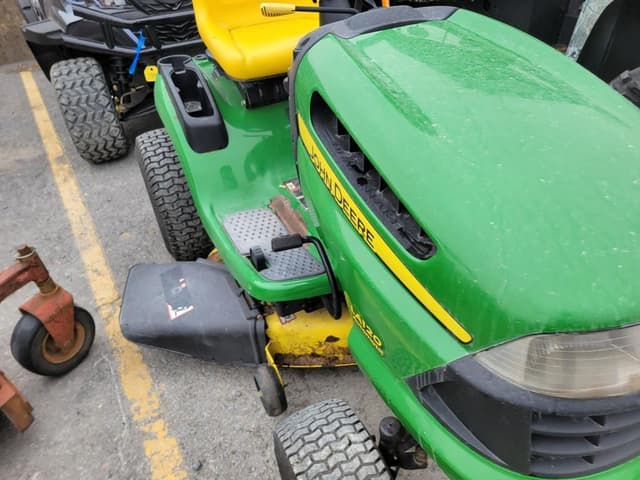 Image of John Deere LA120 equipment image 2