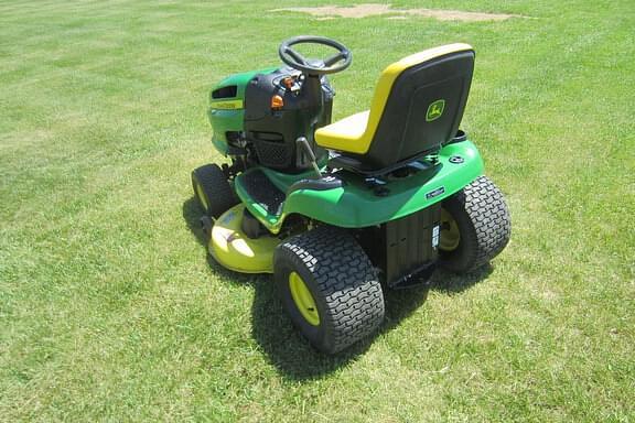 Image of John Deere LA120 equipment image 4
