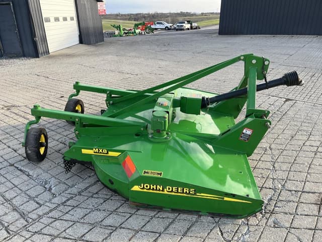 Image of John Deere MX8 equipment image 4