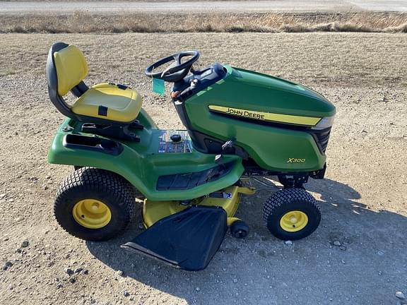 Image of John Deere X300 equipment image 3