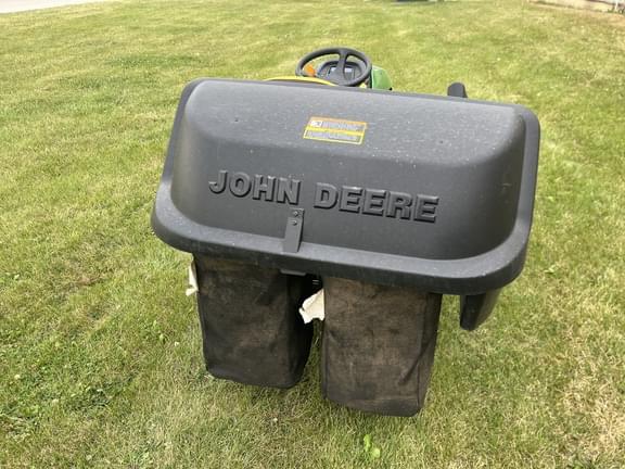 Image of John Deere X300 equipment image 3