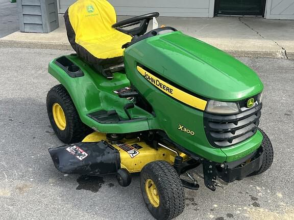 Image of John Deere X300 equipment image 2