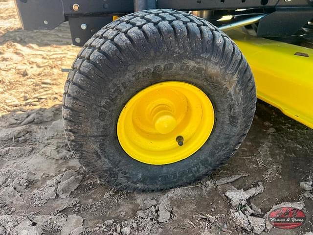 Image of John Deere X300 equipment image 2