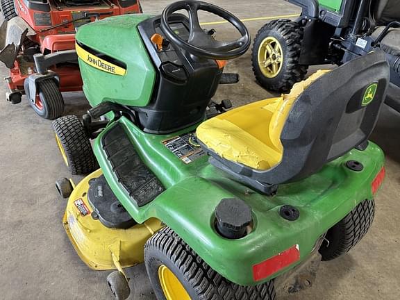 Image of John Deere X320 equipment image 3