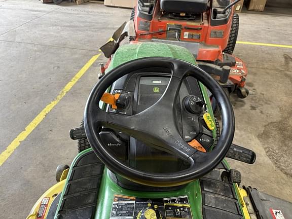 Image of John Deere X320 equipment image 1