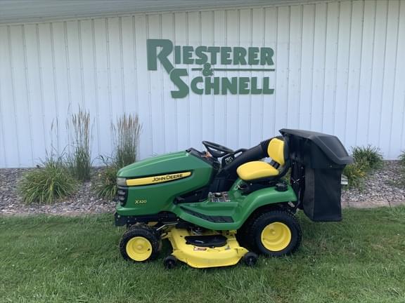 Image of John Deere X320 equipment image 2