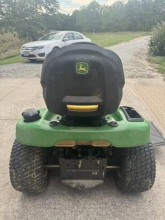 Image of John Deere X324 equipment image 3