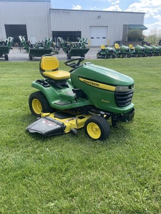 Image of John Deere X340 equipment image 3