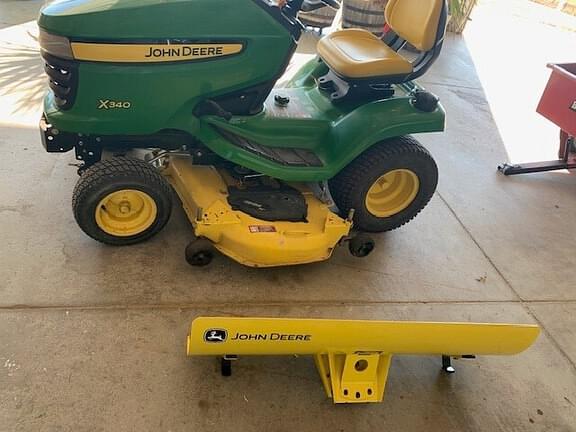 Image of John Deere X340 equipment image 1