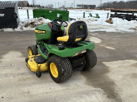 Image of John Deere X340 equipment image 4
