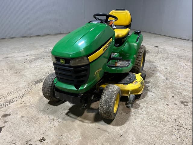 Image of John Deere X500 equipment image 1