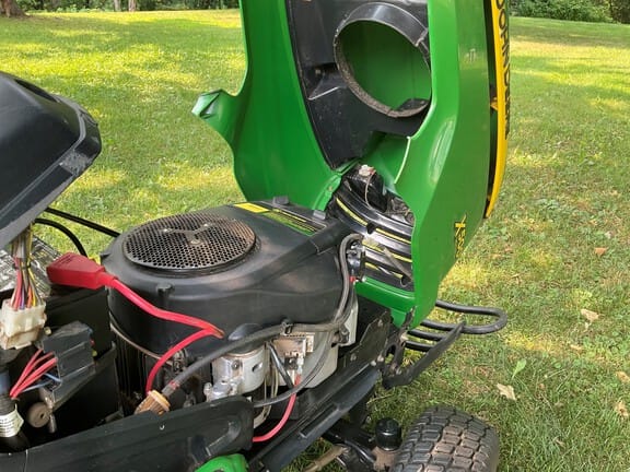 2007 John Deere X500 Equipment Image0