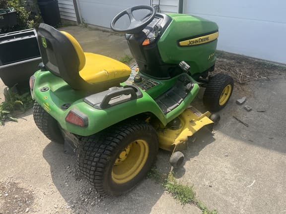 Image of John Deere X500 equipment image 4