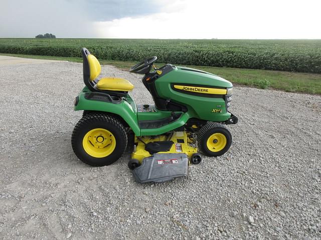 Image of John Deere X540 equipment image 3