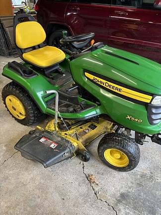 Image of John Deere X540 equipment image 2