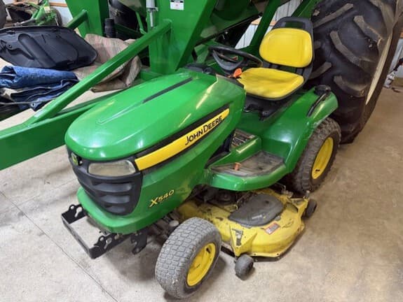 Image of John Deere X540 equipment image 4