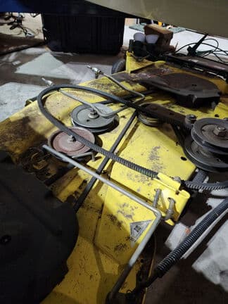 Image of John Deere X540 equipment image 4