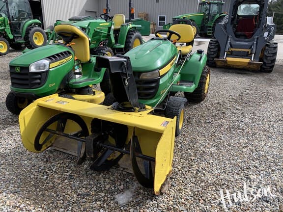 Image of John Deere X540 equipment image 2