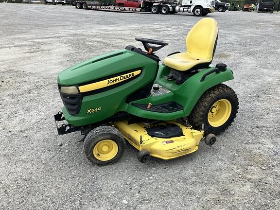 Image of John Deere X540 equipment image 2