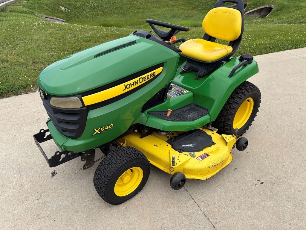 2007 John Deere X540 Equipment Image0