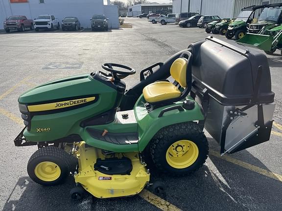 Image of John Deere X540 equipment image 3