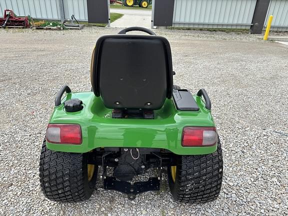Image of John Deere X700 equipment image 3