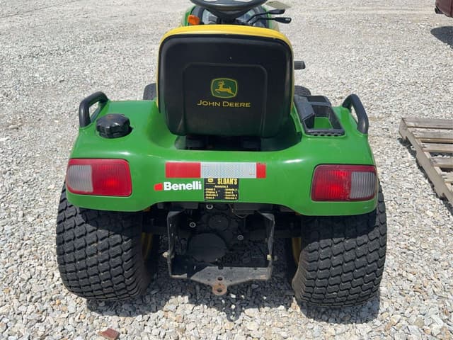 Image of John Deere X700 equipment image 2