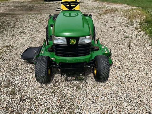 Image of John Deere X720 equipment image 3