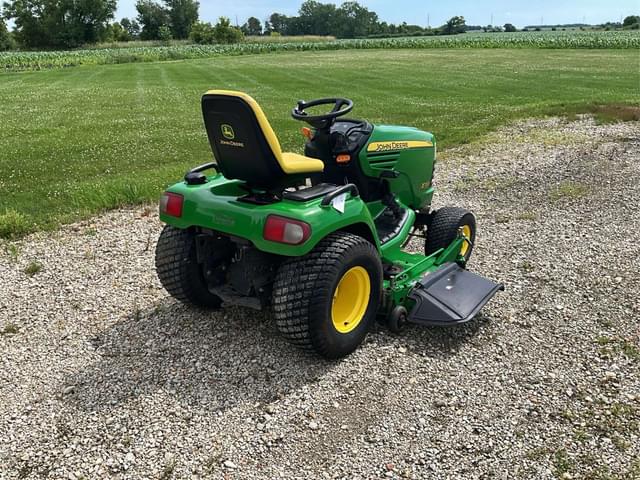 Image of John Deere X720 equipment image 4