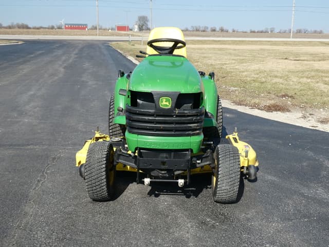 Image of John Deere X724 equipment image 2