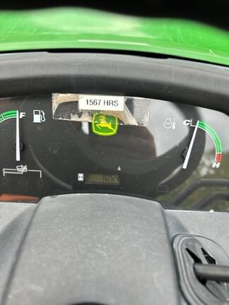 Image of John Deere X724 equipment image 4