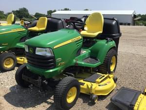 2007 John Deere X724 Image