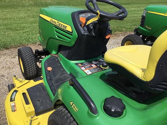 Image of John Deere X724 equipment image 4