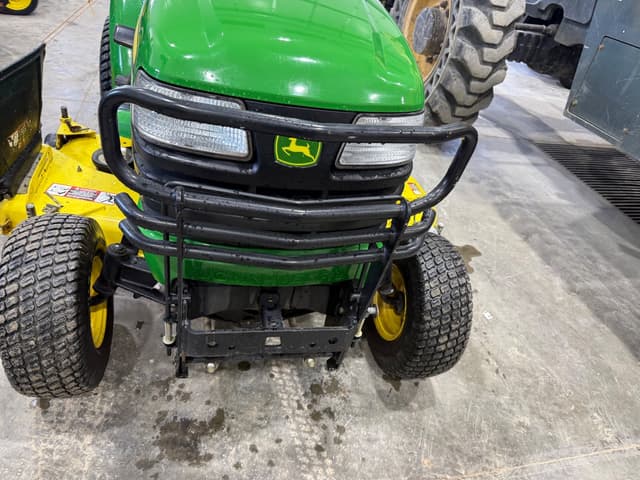 Image of John Deere X724 equipment image 2
