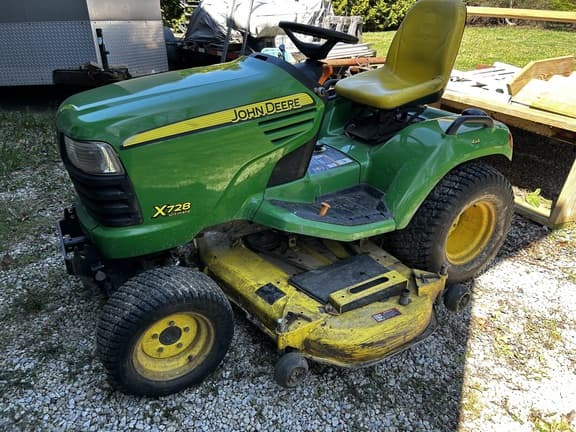 Image of John Deere X728 Image 0