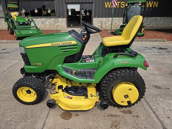 Image of John Deere X729 Primary image