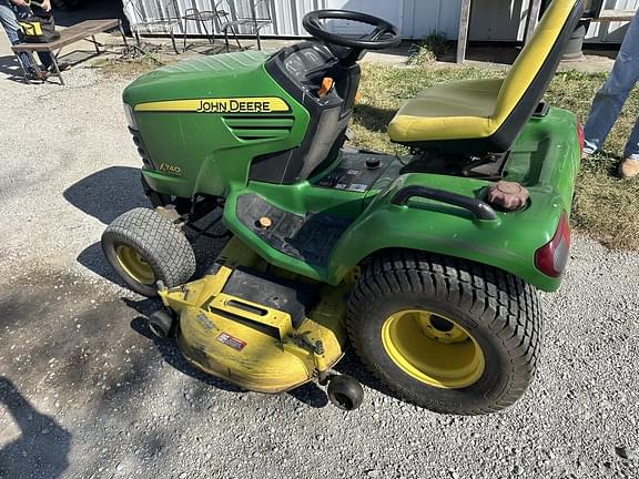 Image of John Deere X740 equipment image 1