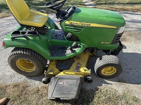 Image of John Deere X740 Primary image