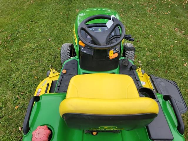 Image of John Deere X744 equipment image 4